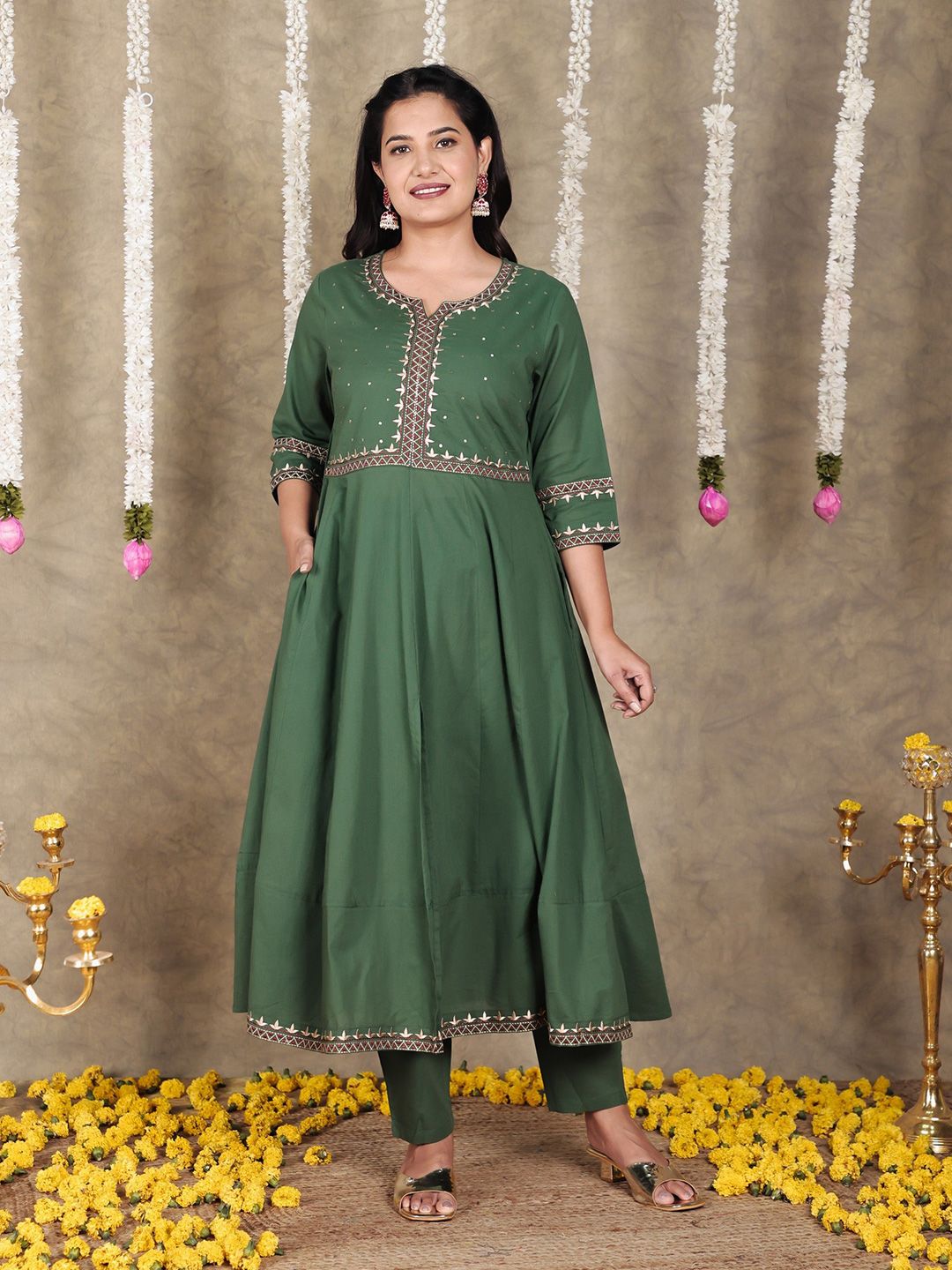 Aramya Women Mid Rise Cotton Trousers