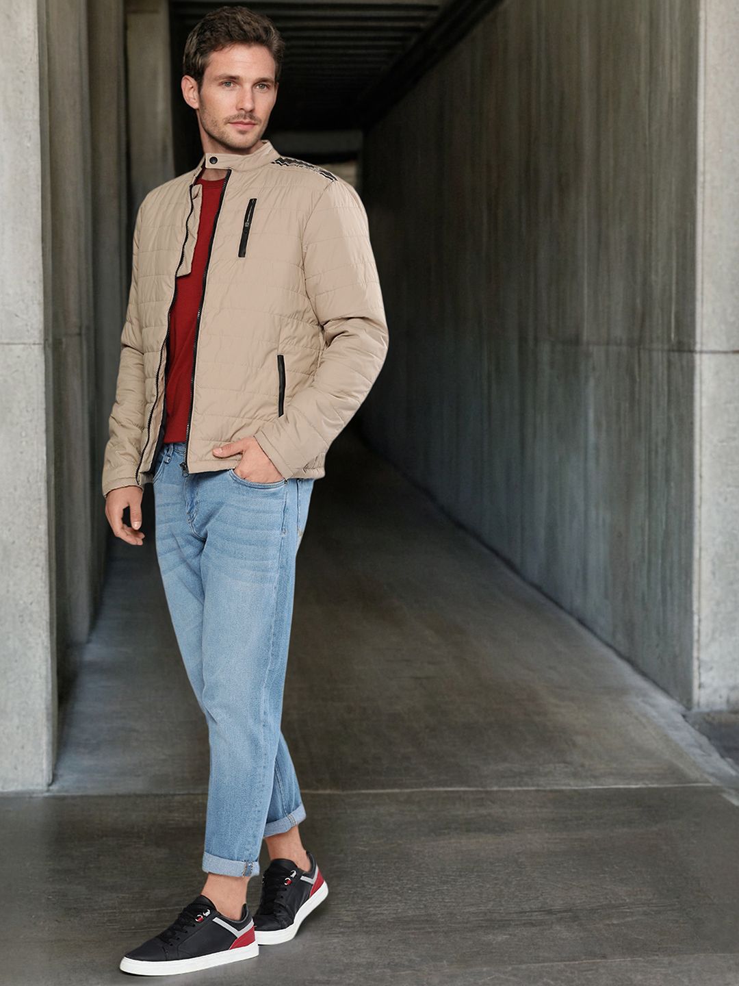 The Indian Garage Co Men Zip-Front Puffer Jacket with Zipper Pockets
