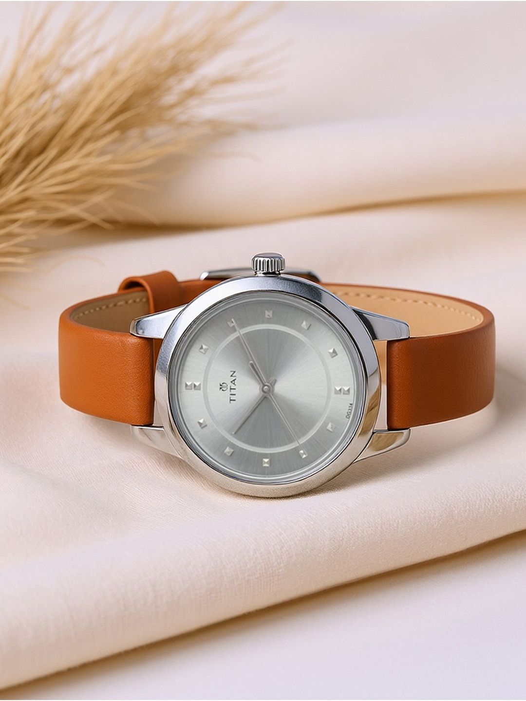 Titan Titan Workwear Quartz Analog With Silver Dial Watch For Women - Np2481sl06