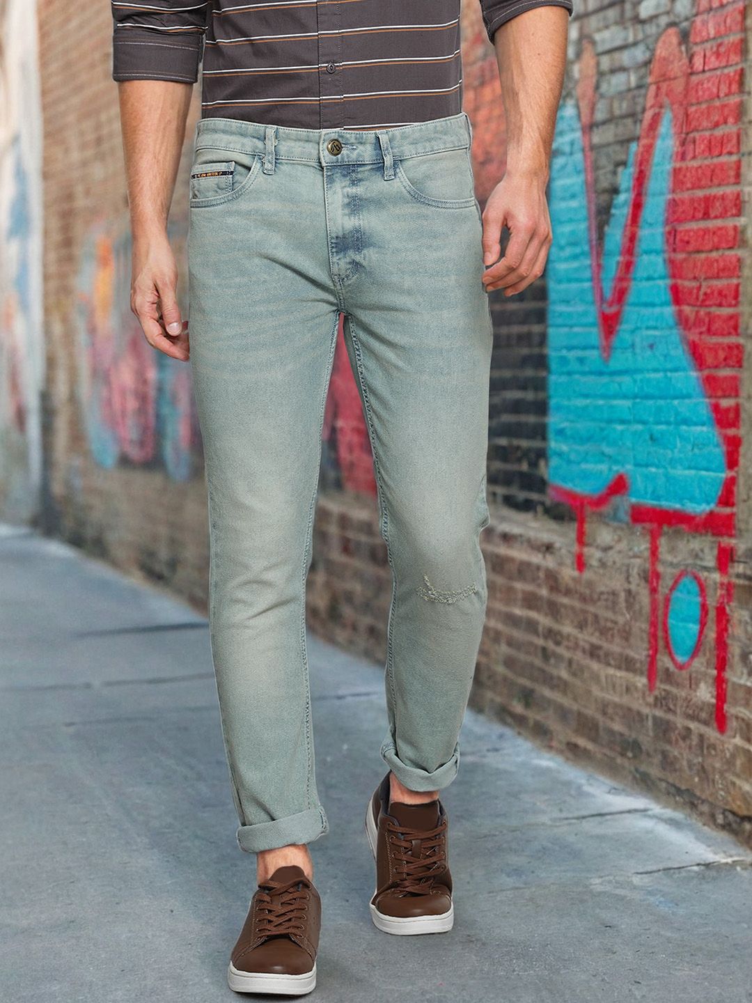 The Indian Garage Co Men Blue Slim Fit Highly Distressed Heavy Fade Stretchable Jeans