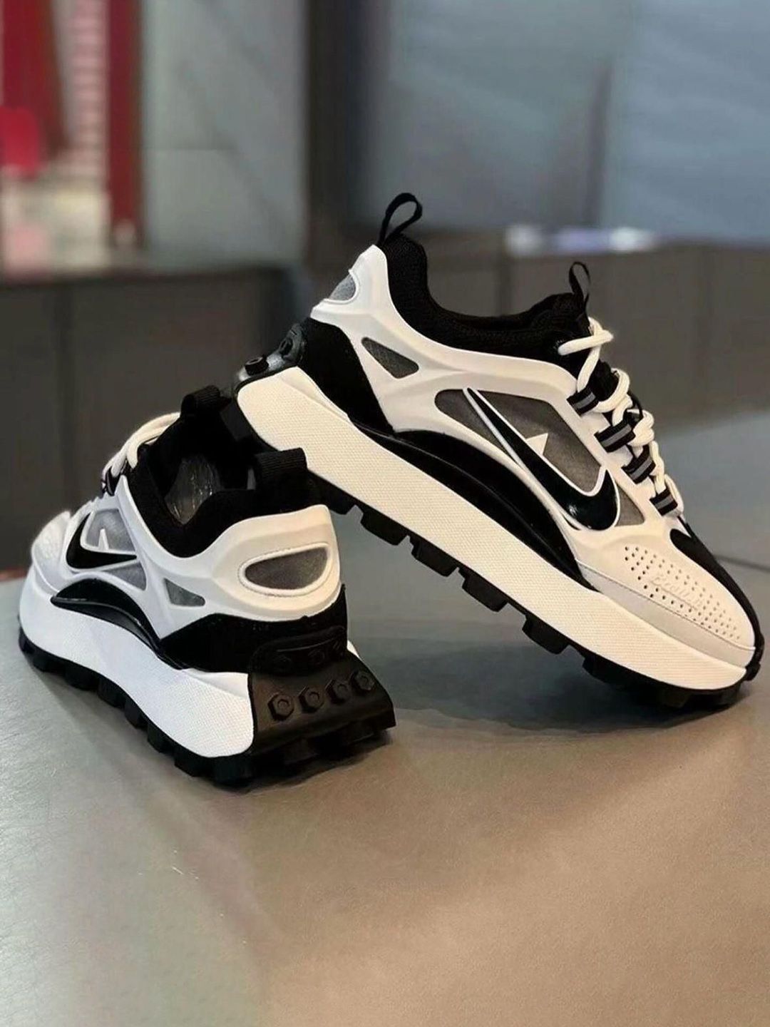ちゃつ Buy Z BLUE Men Colourblocked Sneakers - Casual Shoes for Men