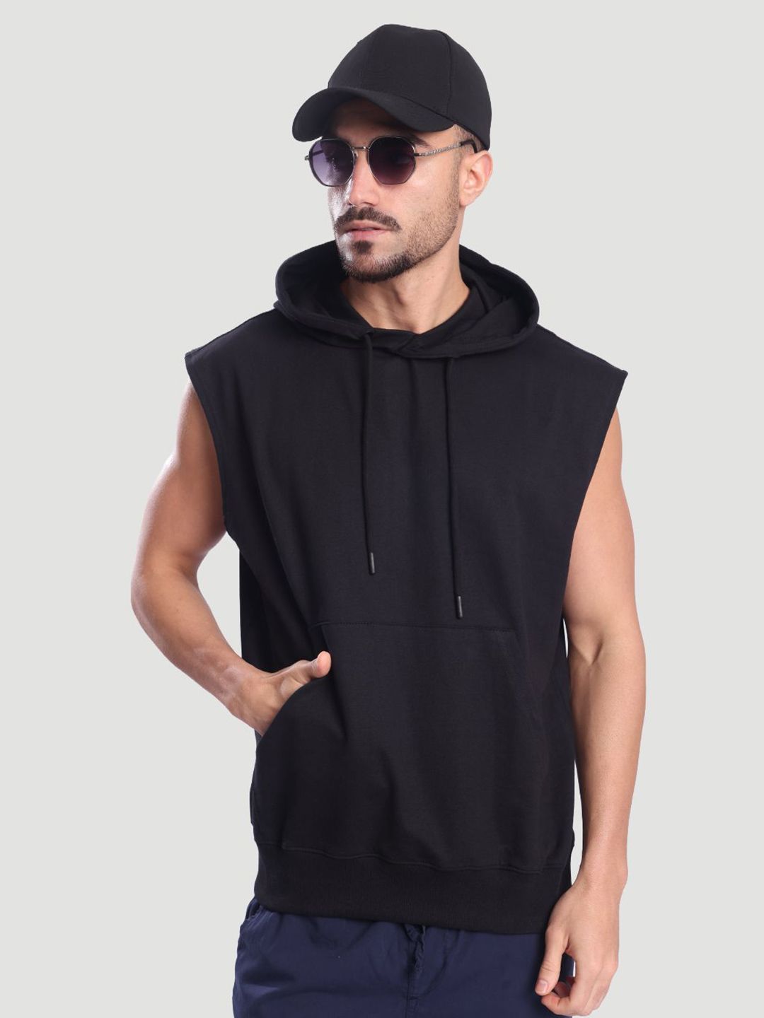 Bene Kleed Men Relaxed Fit Sleeveless Hoodie With Kangaroo pocket