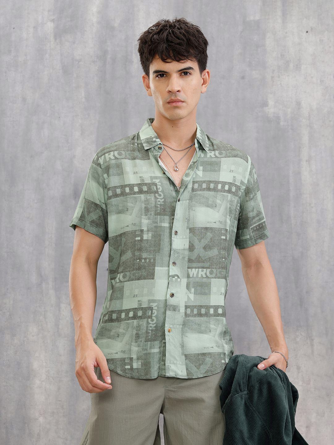 WROGN Men Slim Fit Geometric Printed Spread Collar Casual Shirt