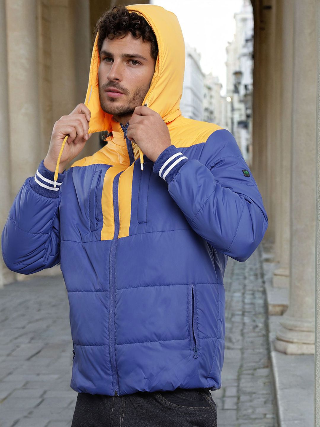 The Indian Garage Co Men Colourblock Zip-Front Hooded Puffer Jacket