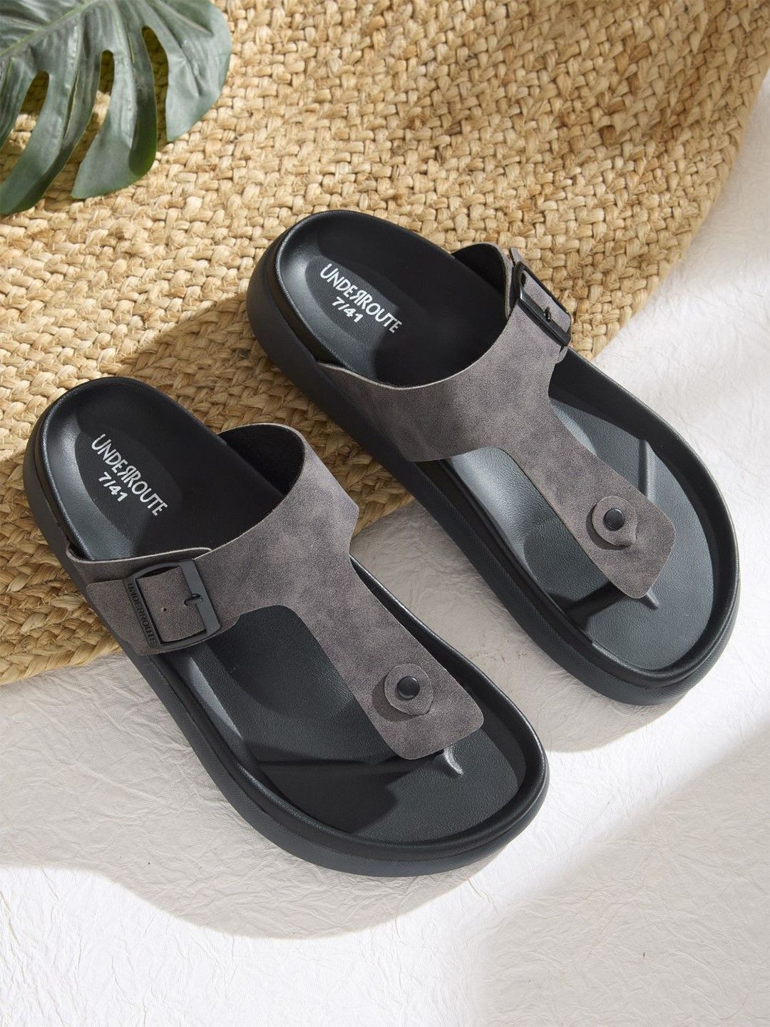 UNDERROUTE Comfort Sandals