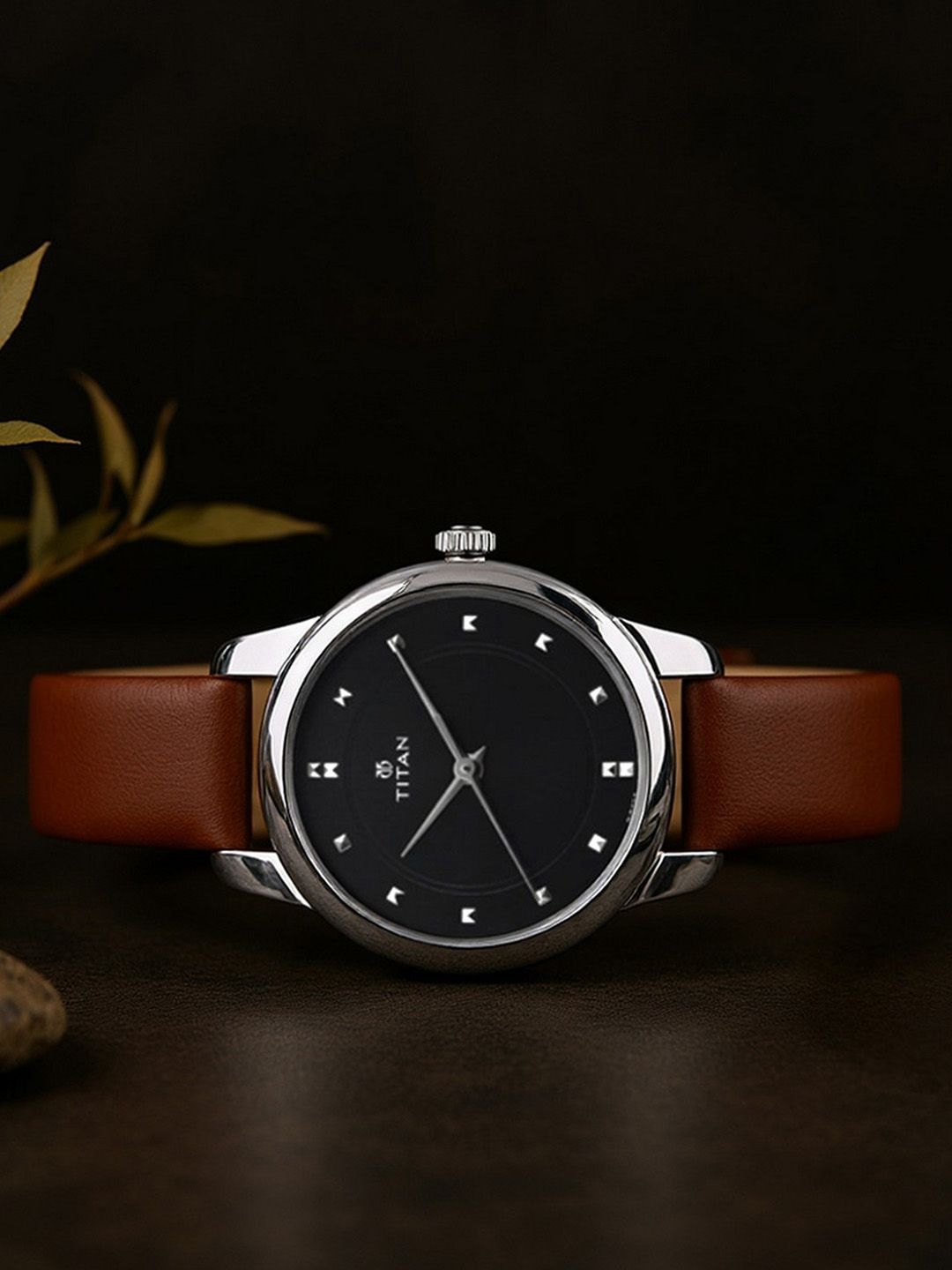 Titan Workwear Chic Minimalist Quartz Analog With Black Dial Watch For Women - Np2481sl07