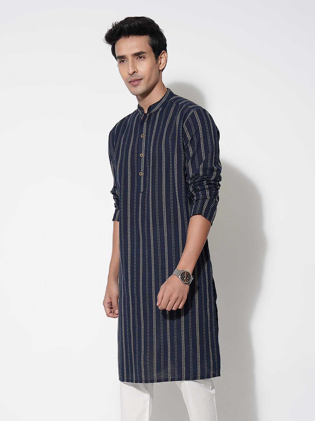 indus route by Pantaloons Floral Printed Thread Work Cotton Pathani Kurta