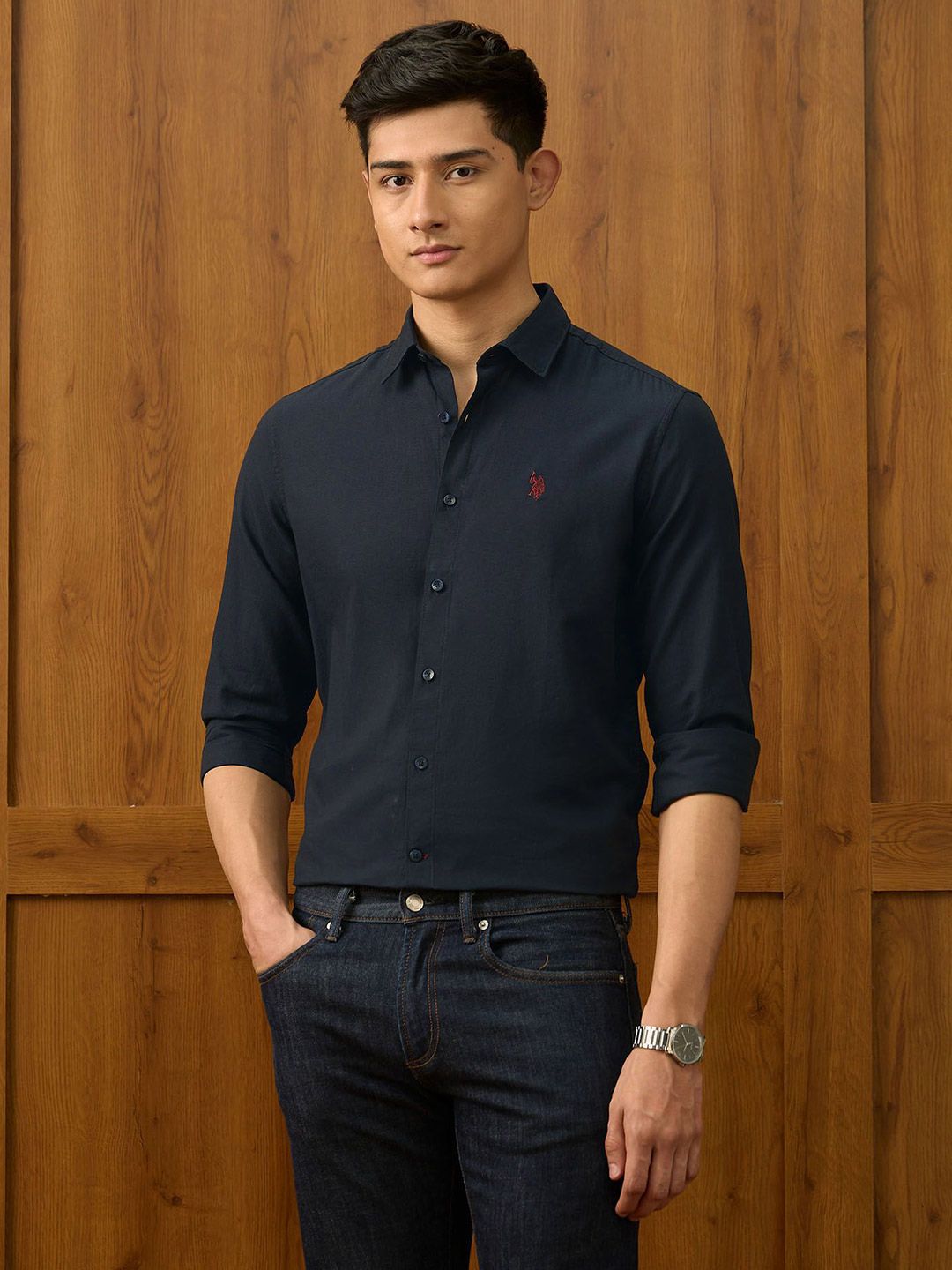 U.S. Polo Assn. Textured Spread Collar Tailored Fit Cotton Shirt