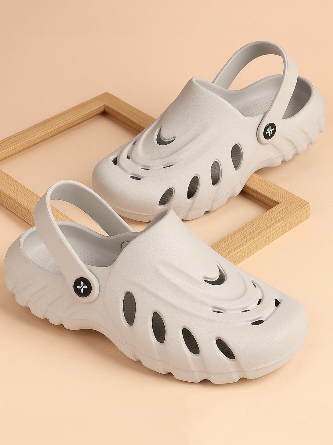 Killer Self-Design Comfortable Clogs