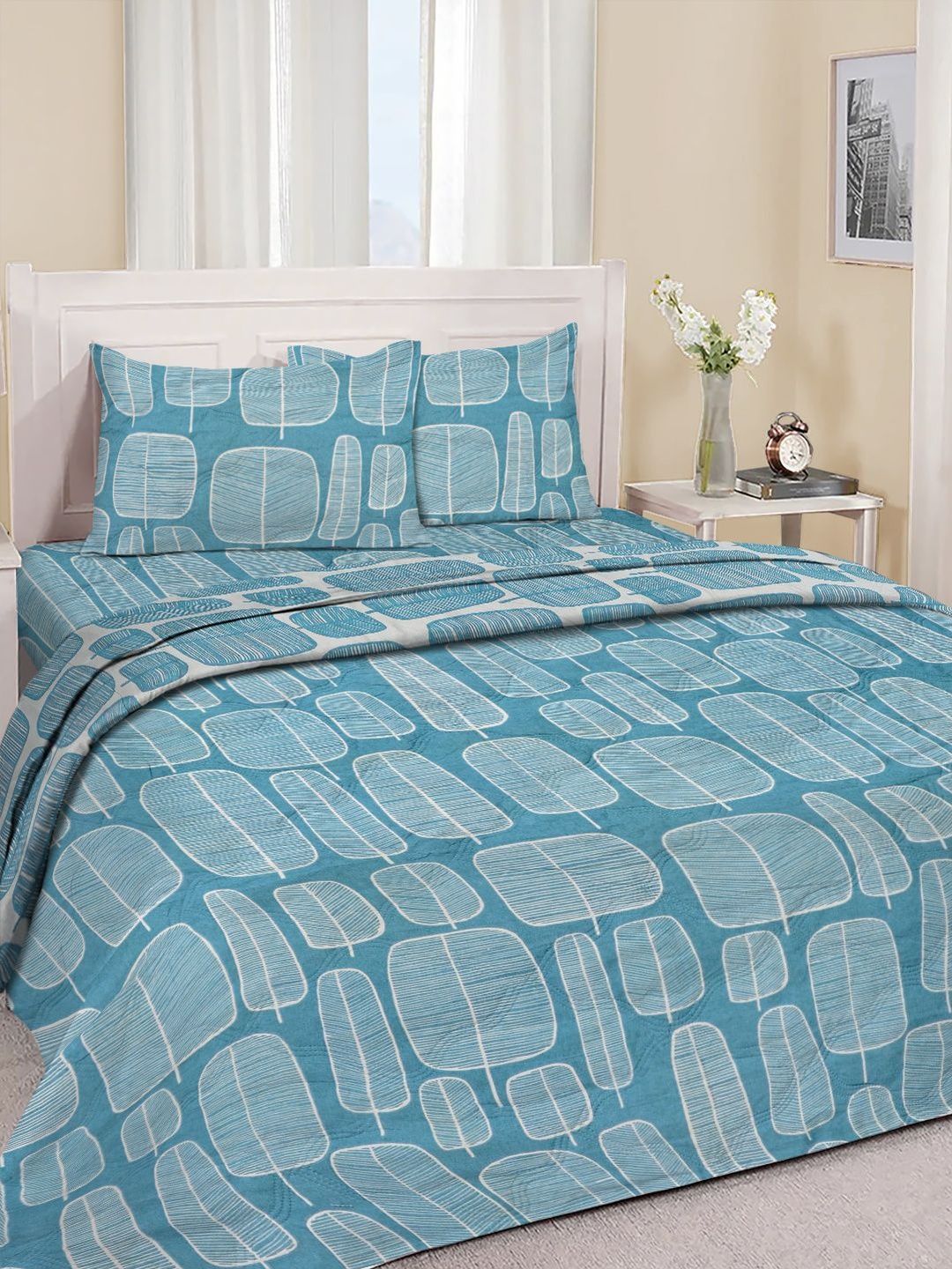 Myntra Elegant Homes Blue Geometric Polycotton Double King Fine Bedding Set