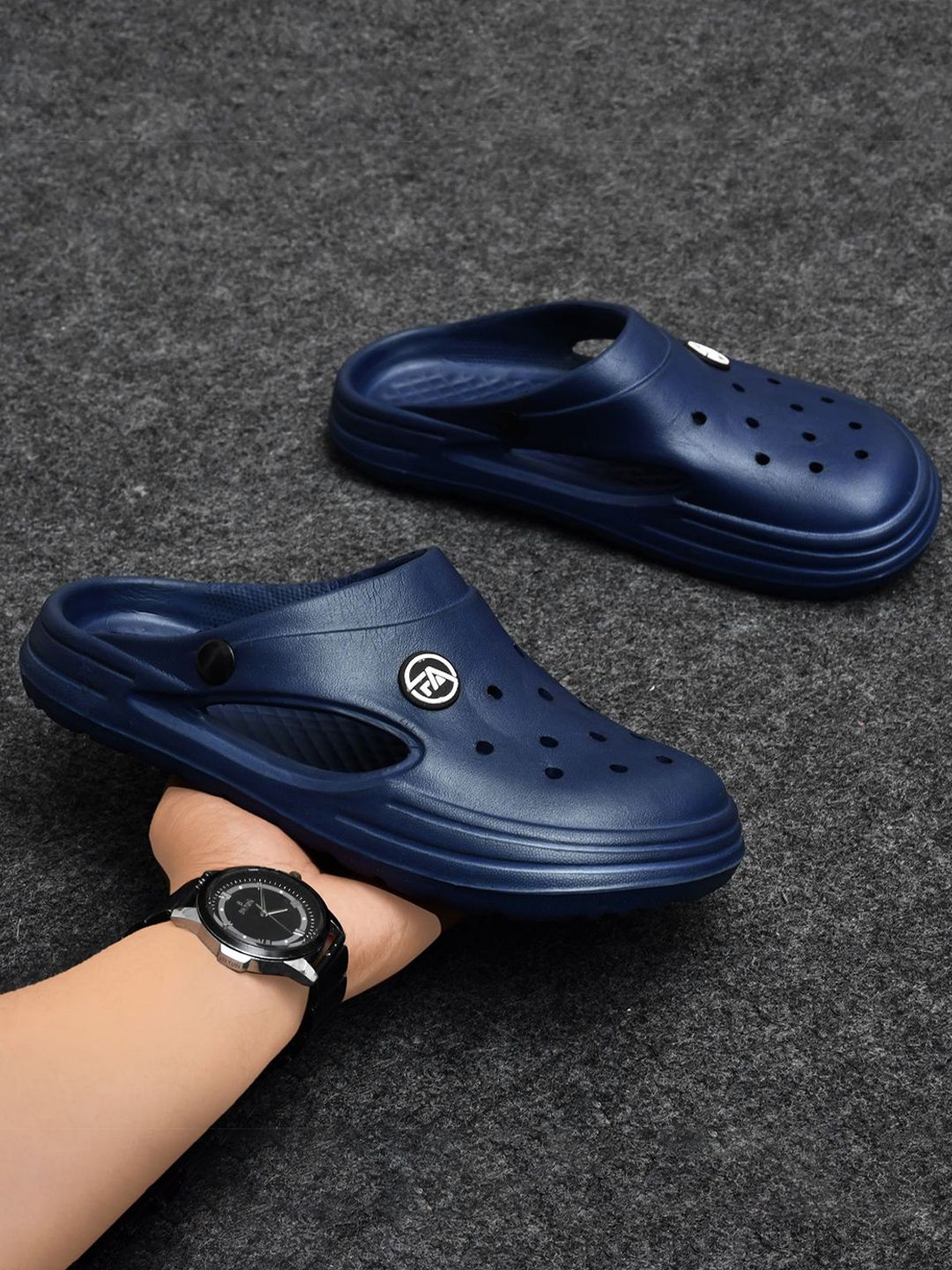 Feel alive Men Set of 3 Lightweight Clogs