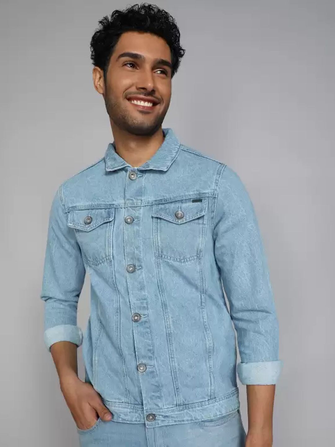 MaverIQ Spread Collar Regular Fit Denim Jacket