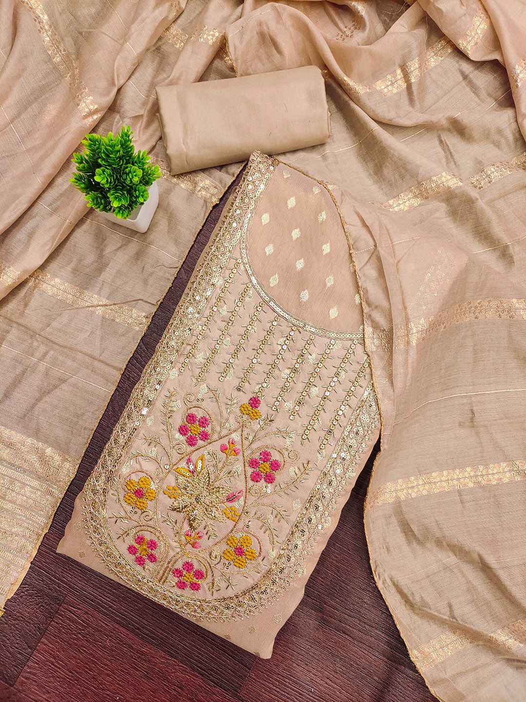 Maroosh Floral Embroidered Silk Chiffon Unstitched Dress Material