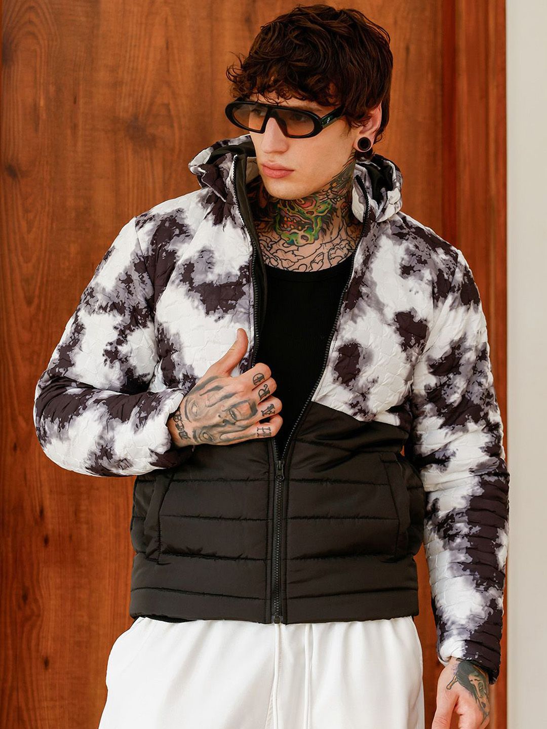 CAHOOT Men Hooded Abstract Printed Lightweight Puffer Jacket