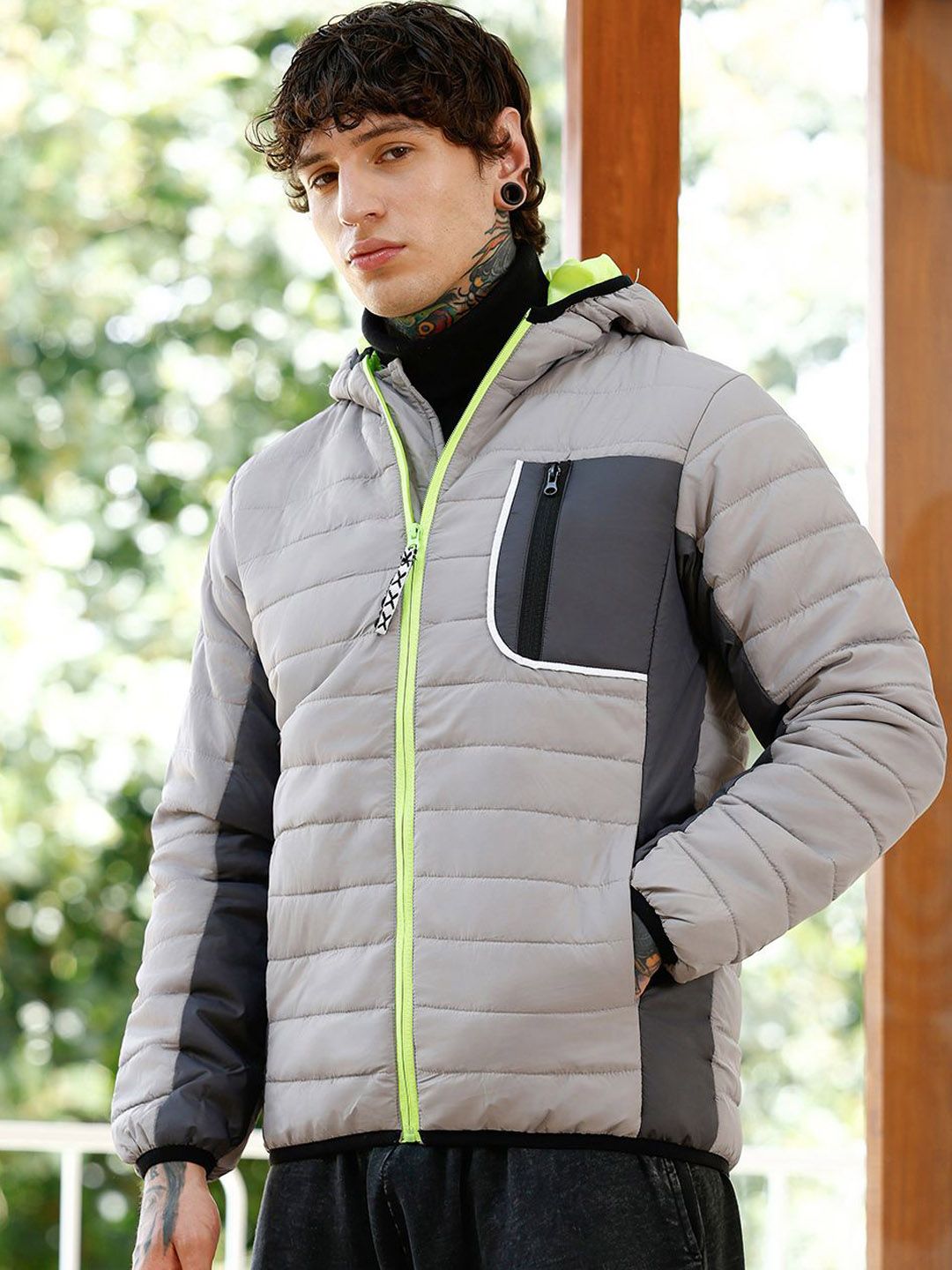 CAHOOT Men Hooded Colourblocked Self Design Lightweight Puffer Jacket