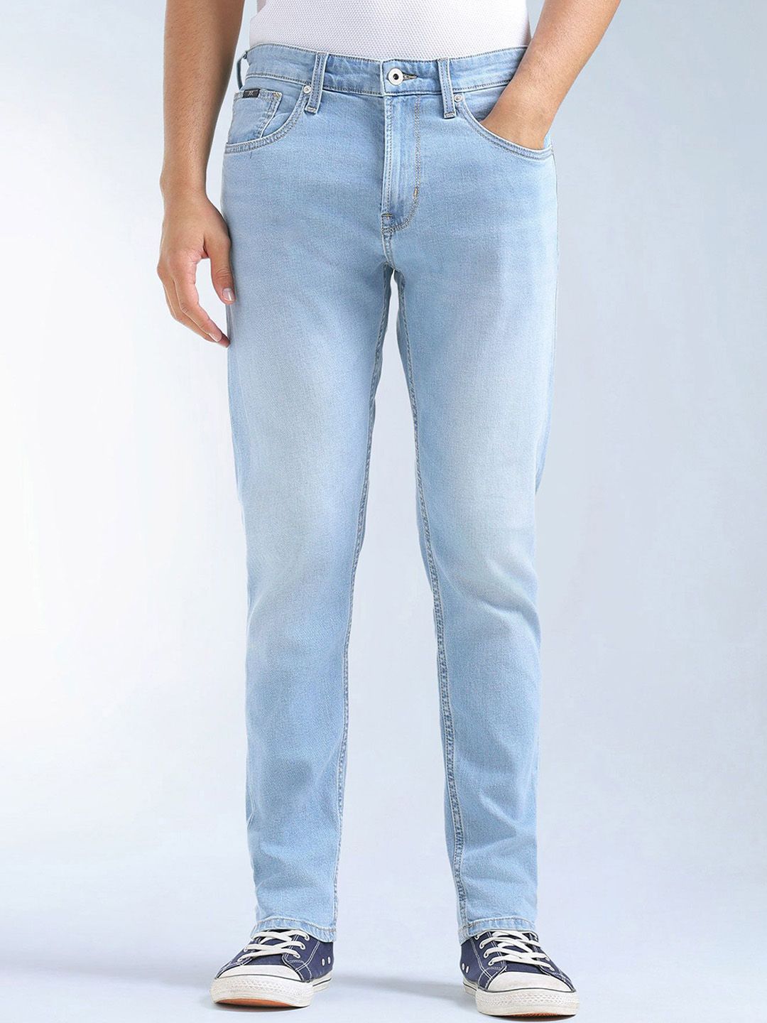 Flying Machine Men Tapered Fit Mid-Rise Light Fade Stretchable Jeans