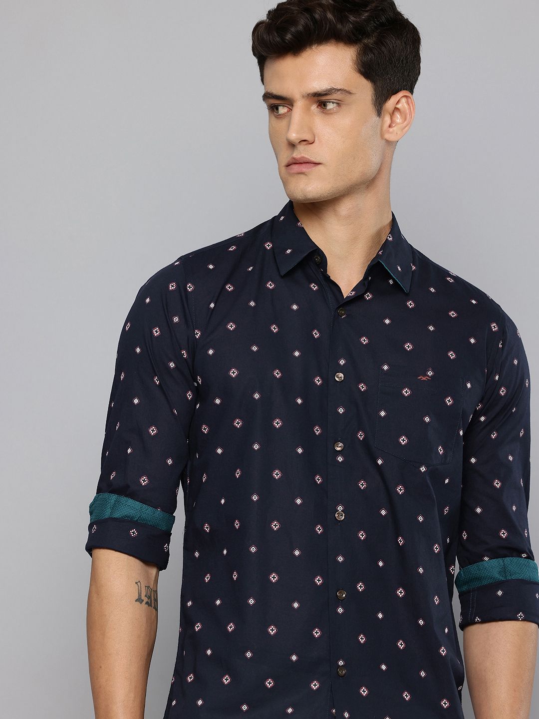 Mufti Mufti Slim Fit Geometric Printed Pure Cotton Casual Shirt