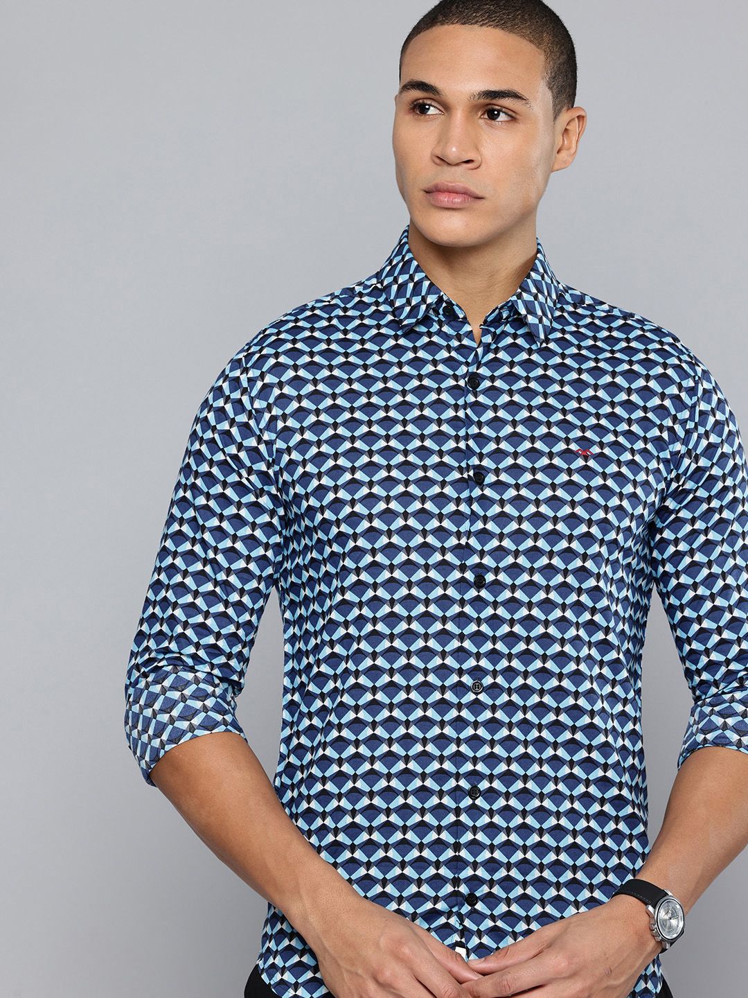 Mufti Slim Fit Geometric Printed Pure Cotton Casual Shirt
