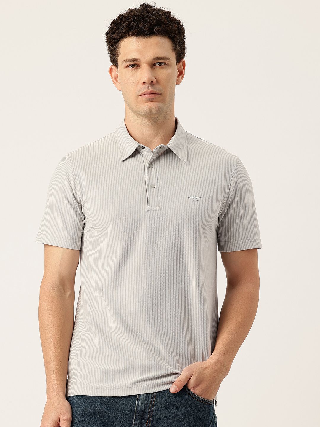 Okane Vertically Striped Polo Collar T-shirt