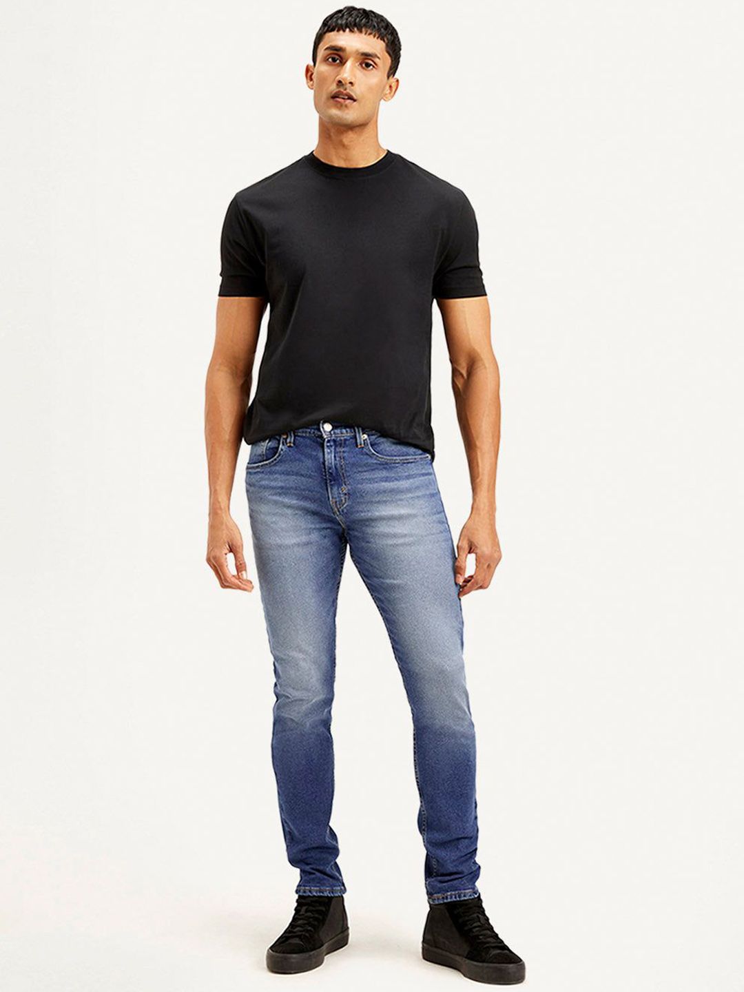 Levis Levis Men Classic Slim Tapered Fit Mid-Rise Heavy Fade Jeans
