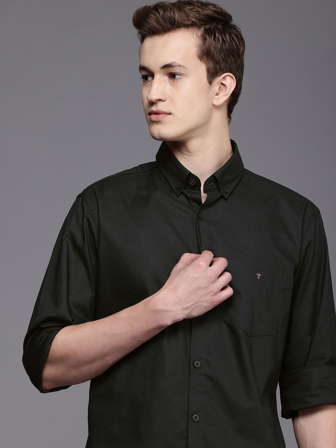Louis Philippe Sport Men Slim Fit Oxford Natural Stretch Full Sleeve Casual Shirt