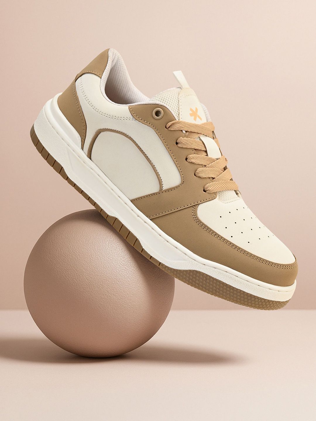HRX by Hrithik Roshan Colourblocked Sneakers