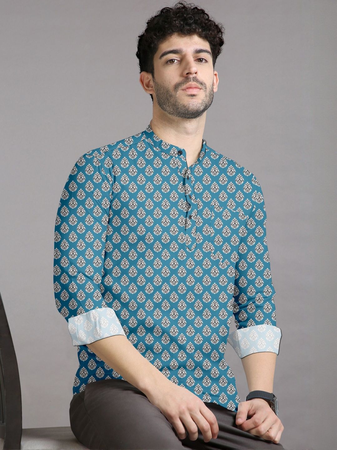 Acnos Men Blue Kurtas