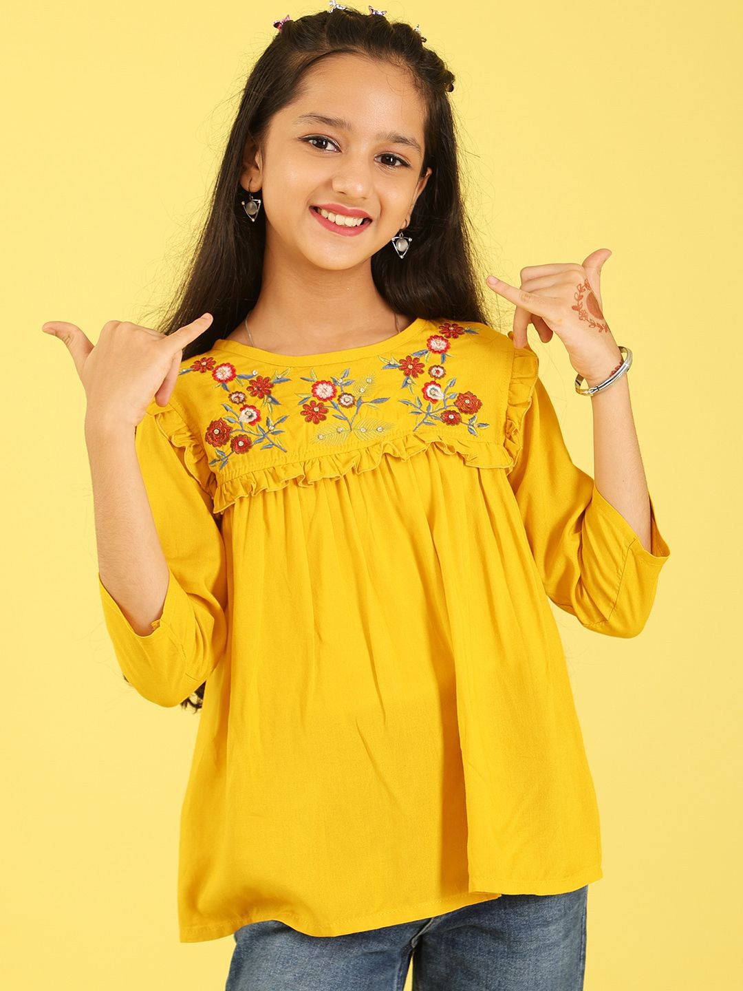 Ishti Girls Floral Embroidered Flutter Sleeves Empire Top