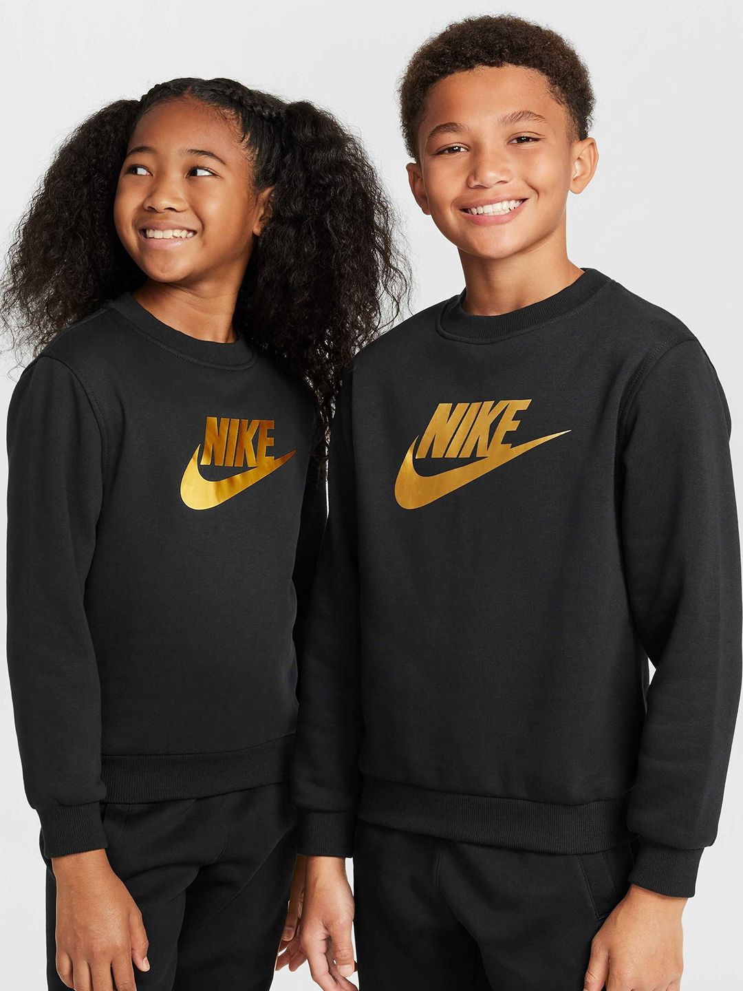 Nike Nike Sportswear Club Fleece Older Kids' Crew-Neck Sweatshirt