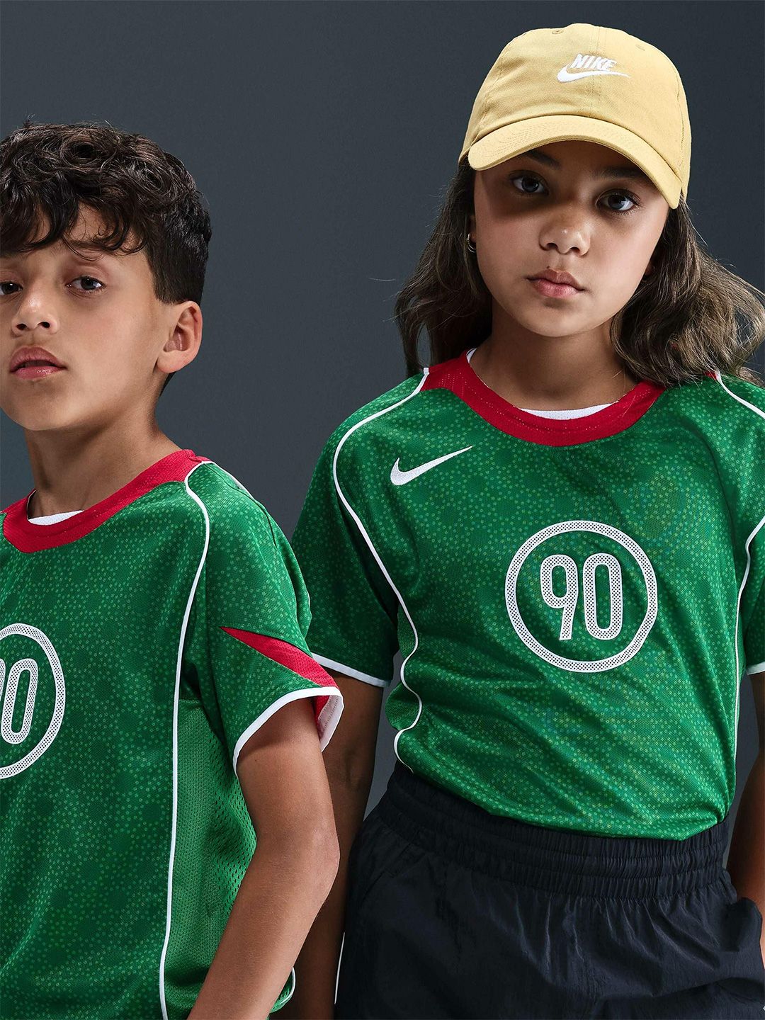Nike Total 90 Older Kids' Dri-FIT Football T-shirt