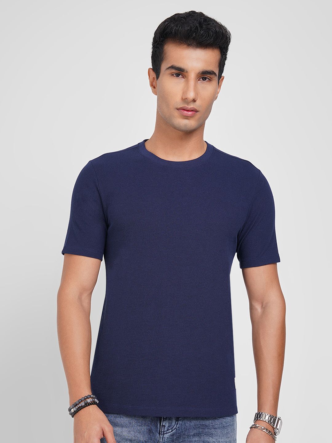 SF JEANS by Pantaloons Men Solid Round Neck T-shirt