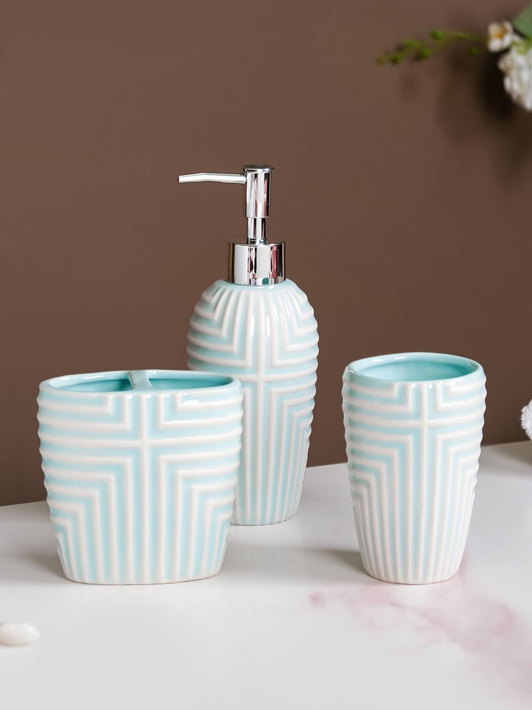 Nestasia Blue & White 3 Pieces Geometric Ceramic Bath Accessories Set