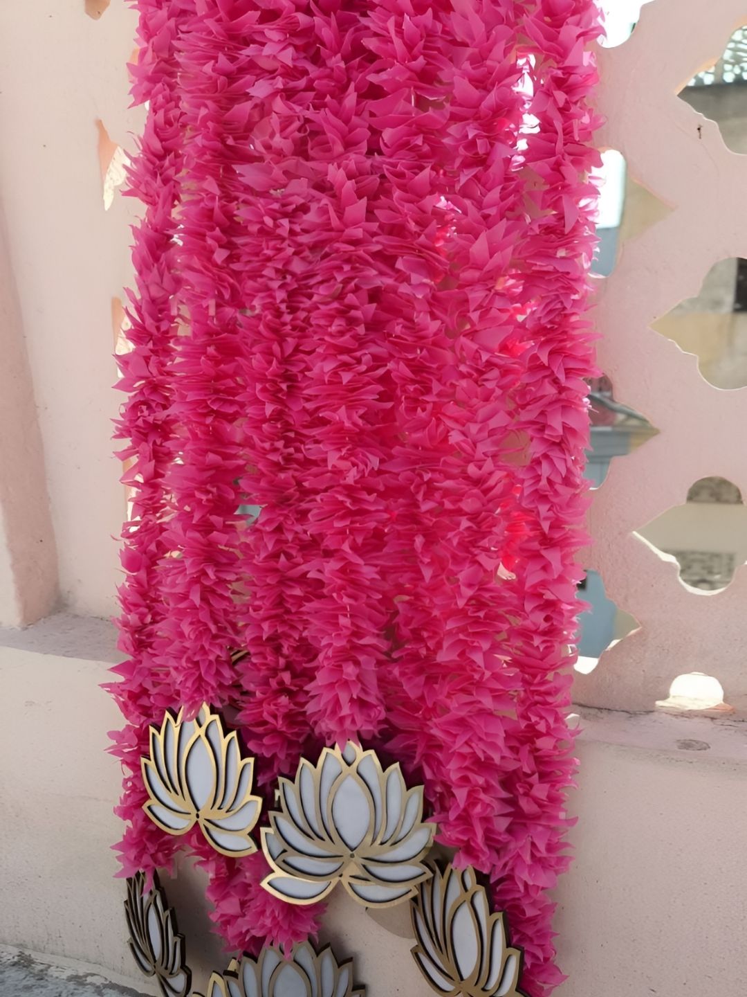 Nutts 6-Pcs Pink & White Papergajra Garlands Festive Dcor