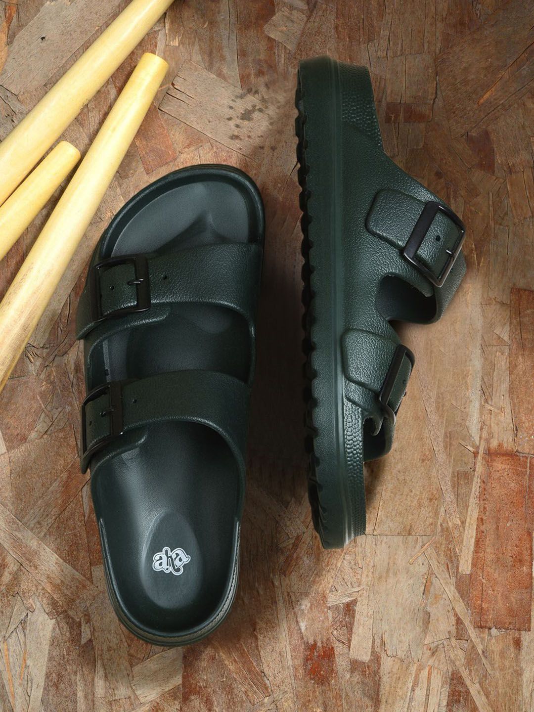 Liberty Men Solid Sliders with Buckles
