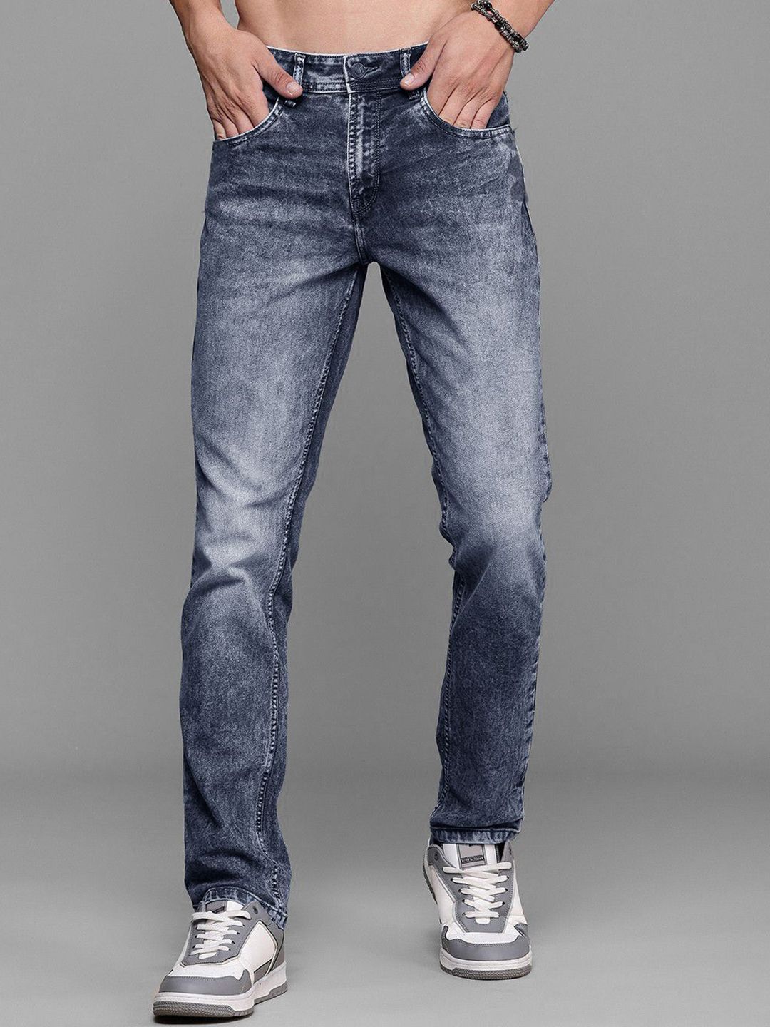 fineblu Men Slim Fit Mid-Rise Heavy Fade Stretchable Jeans