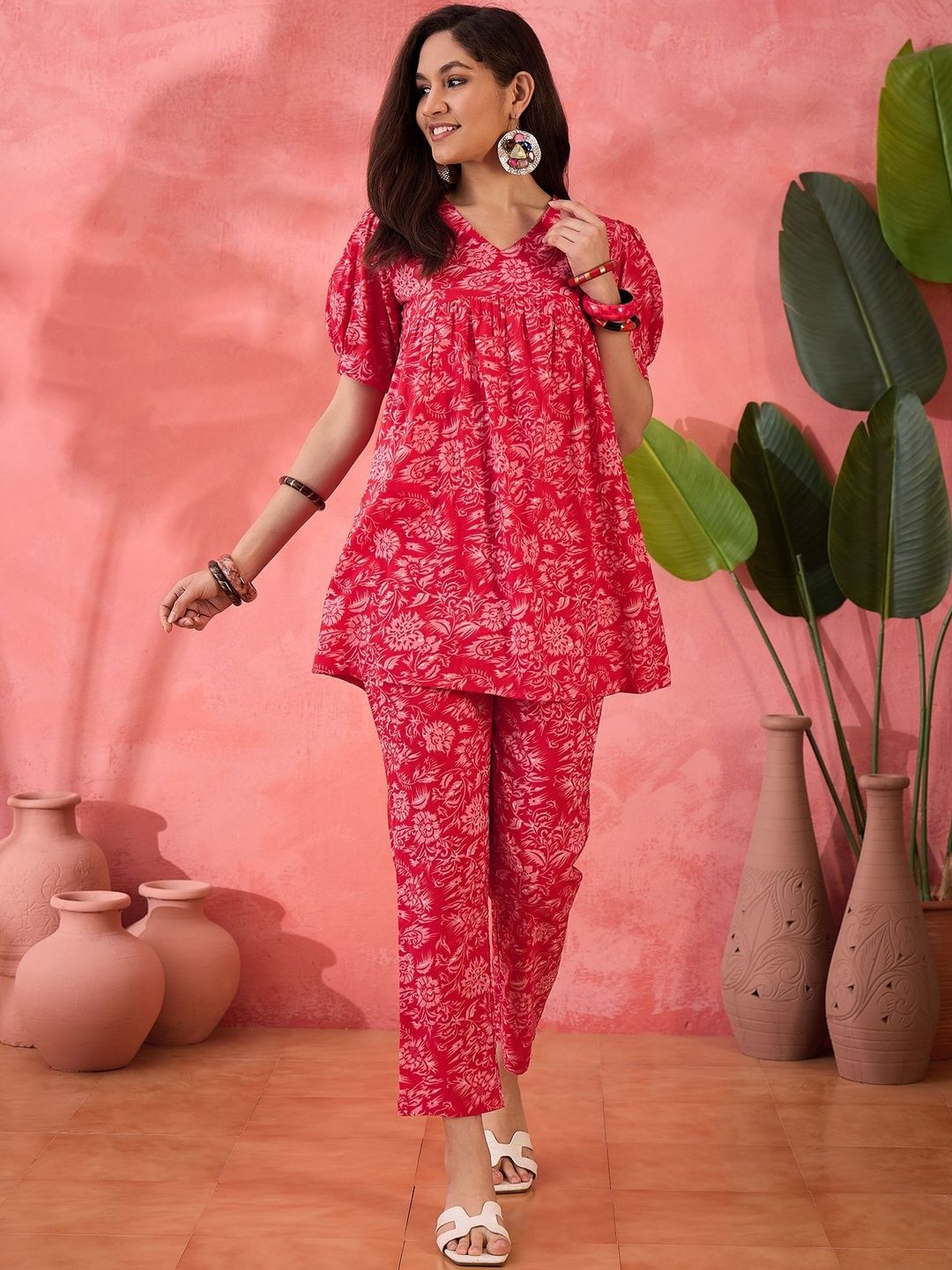 HERE&NOW Women Red Floral Printed V-Neck Puff Sleeves Cotton Tunic & Trouser Co-Ord Set