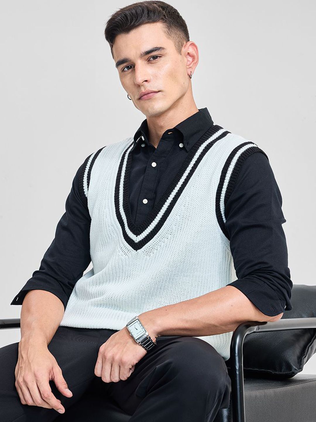 Snitch Snitch Men White Striped Sweater Vest