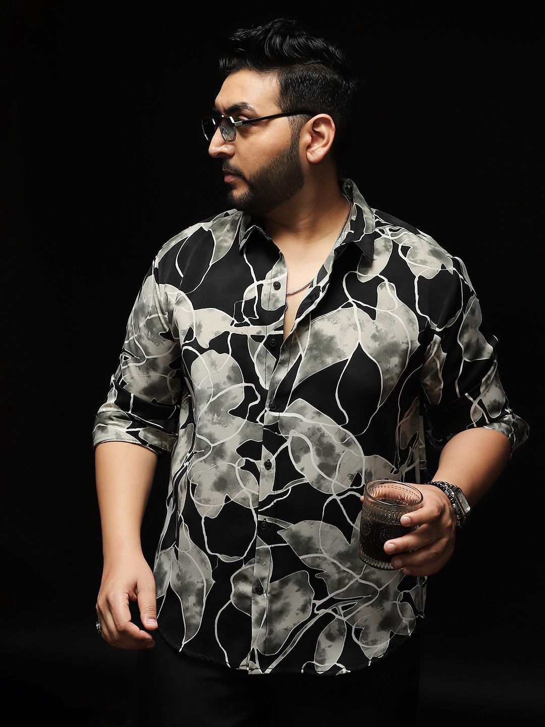 Instafab Plus Men Plus Size Comfort Fit Floral Printed Spread Collar Casual Shirt