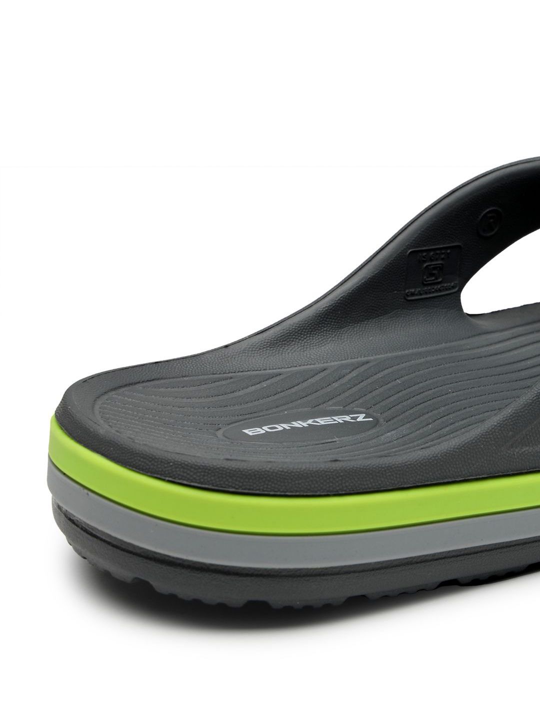 Youさま Buy Bonkerz Men Self Design Thong Flip-Flops - Flip Flops for Men
