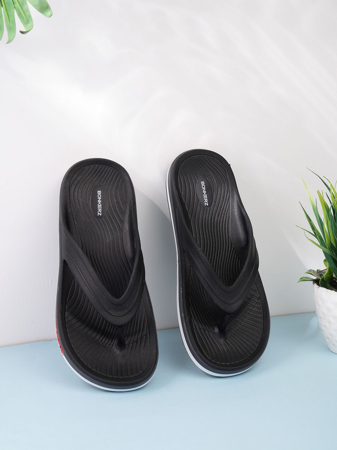 Bonkerz Men Self Design Thong Flip-Flops