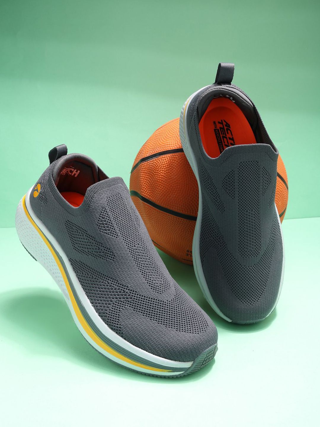 Action Men Walking Non-Marking Shoes