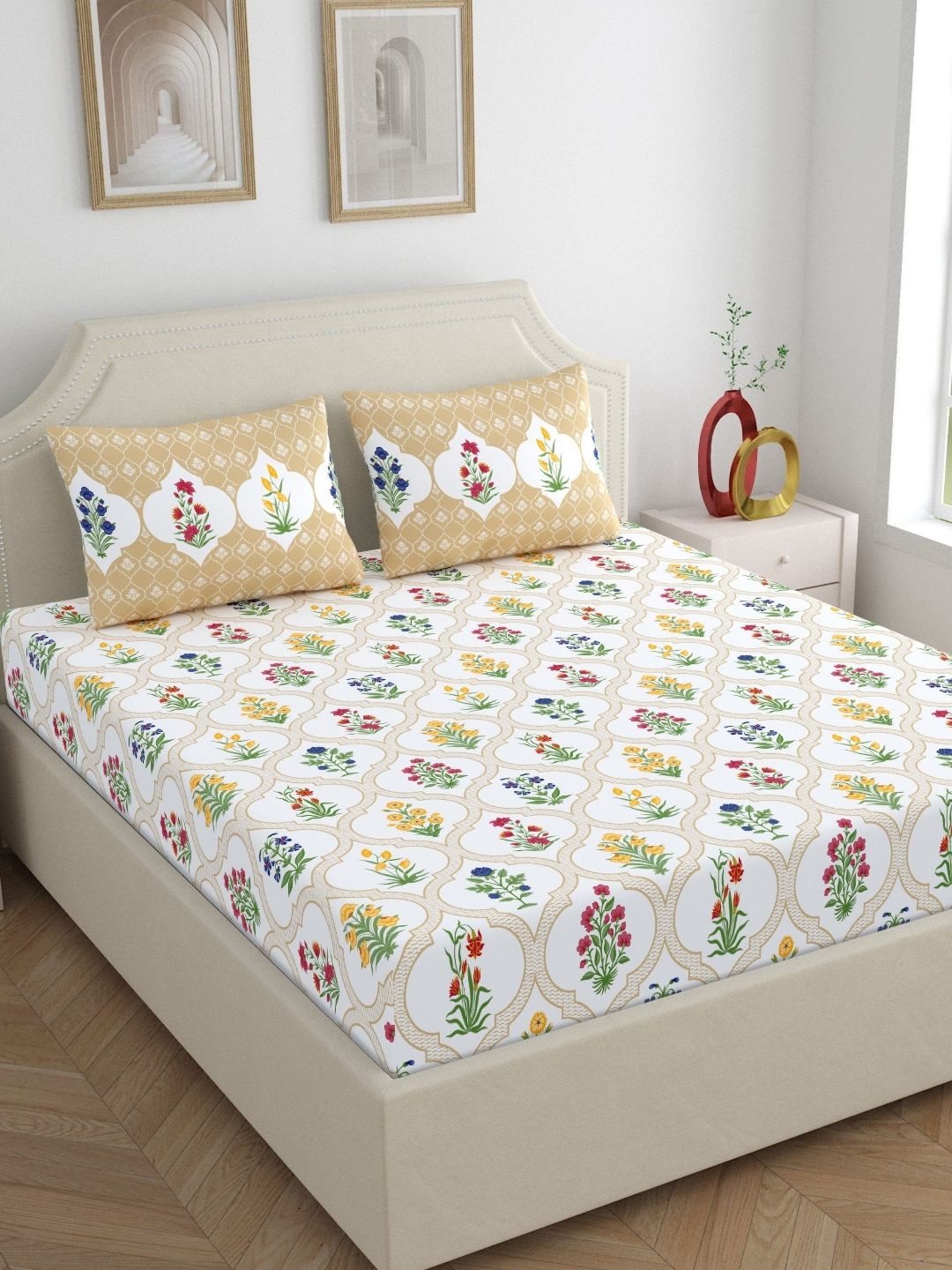 Home Ecstasy Beige & White Floral Printed Cotton 140 TC King Bedsheet 2.20 m X 2.74 m