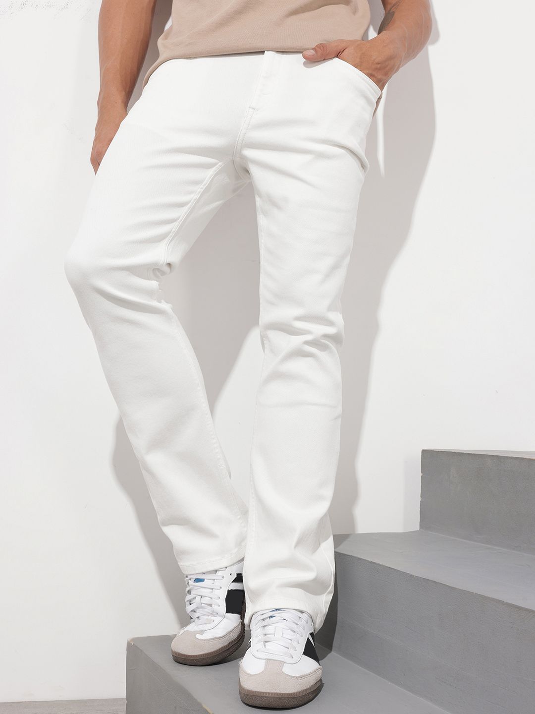 The Roadster Life Co. Men Bootcut Stretchable Jeans