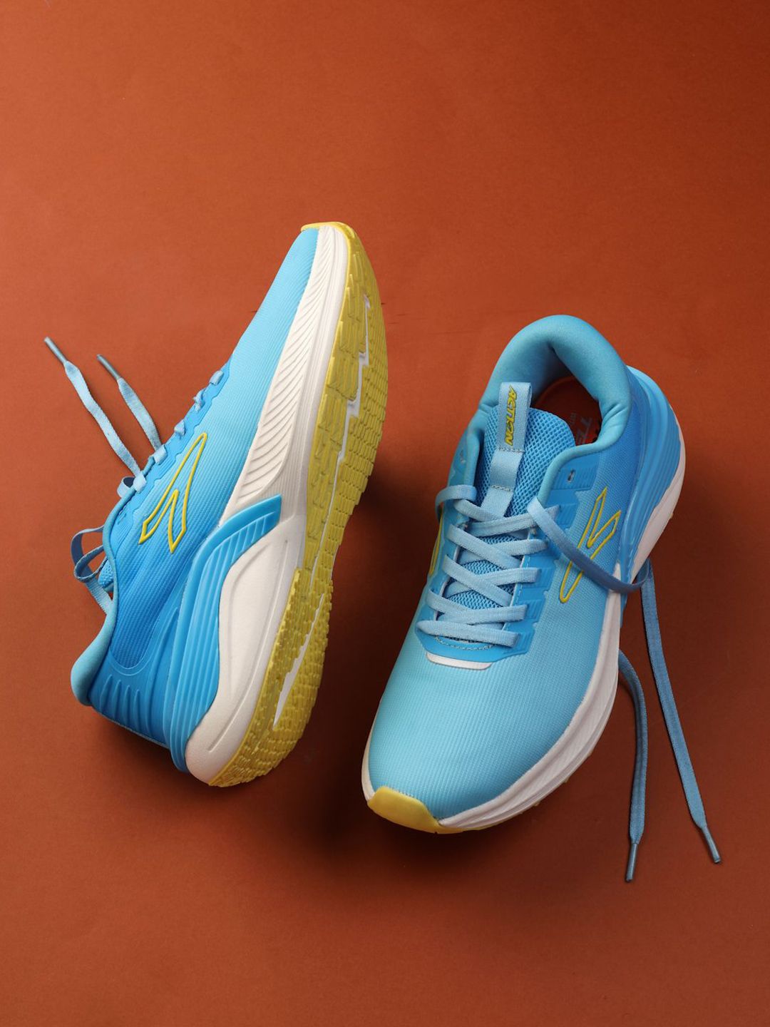 Action Men Running Non-Marking Shoes