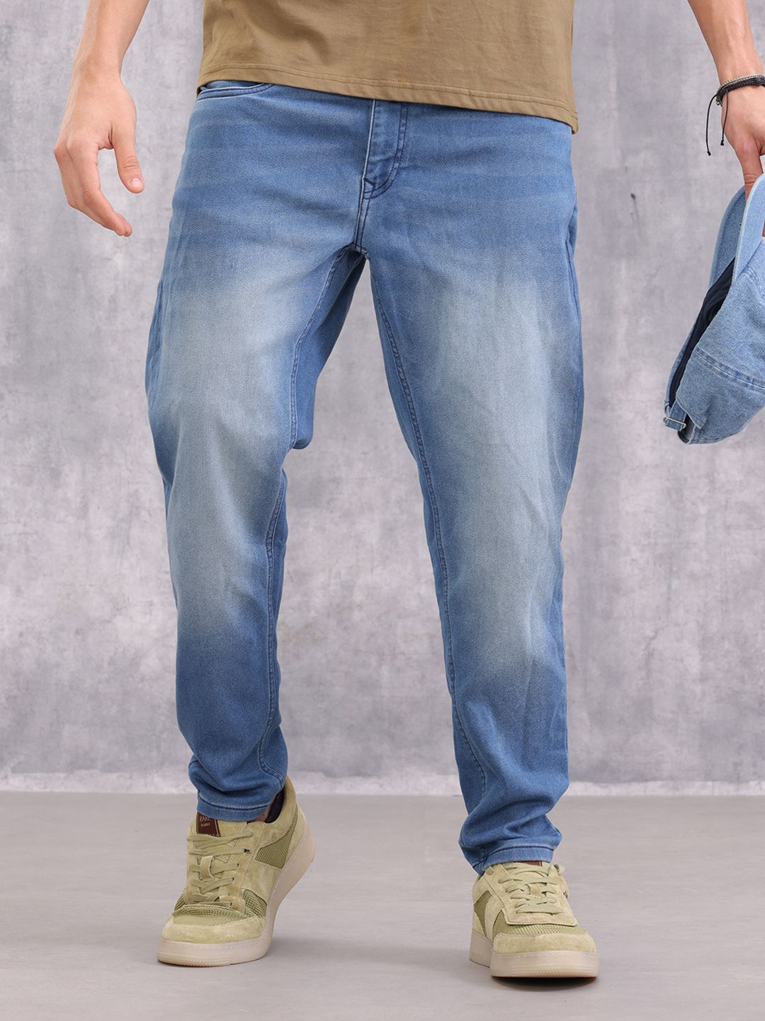 WROGN Men Mid-Rise Cotton Cargo Styles Jeans