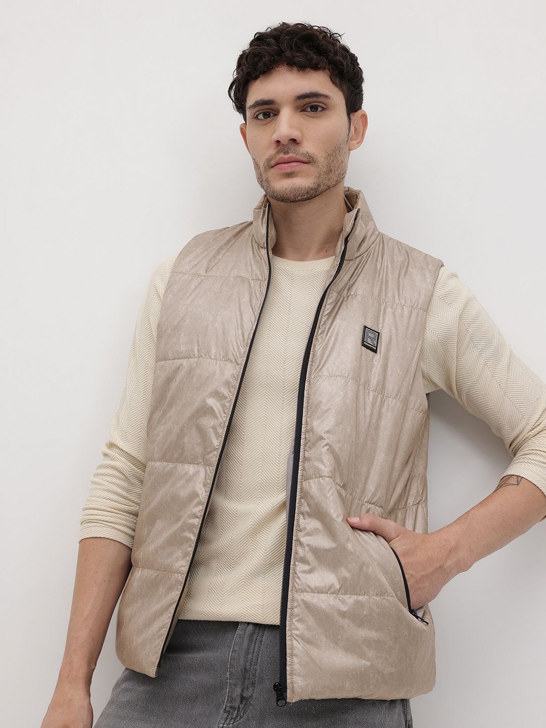 The Roadster Life Co. Tie And Dye Mock Collar Sleeveless Jacket