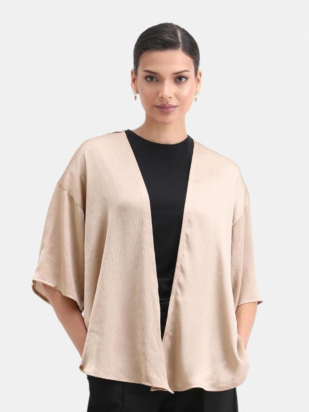 RAREISM Women RONOKYA Solid Three-Quarter Sleeves Open Front Shrug