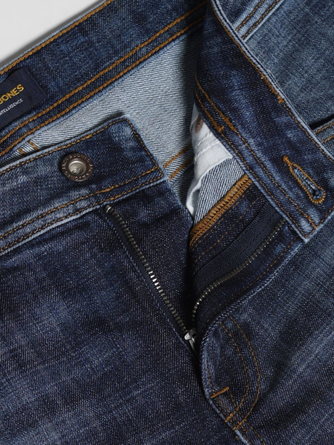 Slim Fit Low-Rise Light Fade Stretchable Jeans