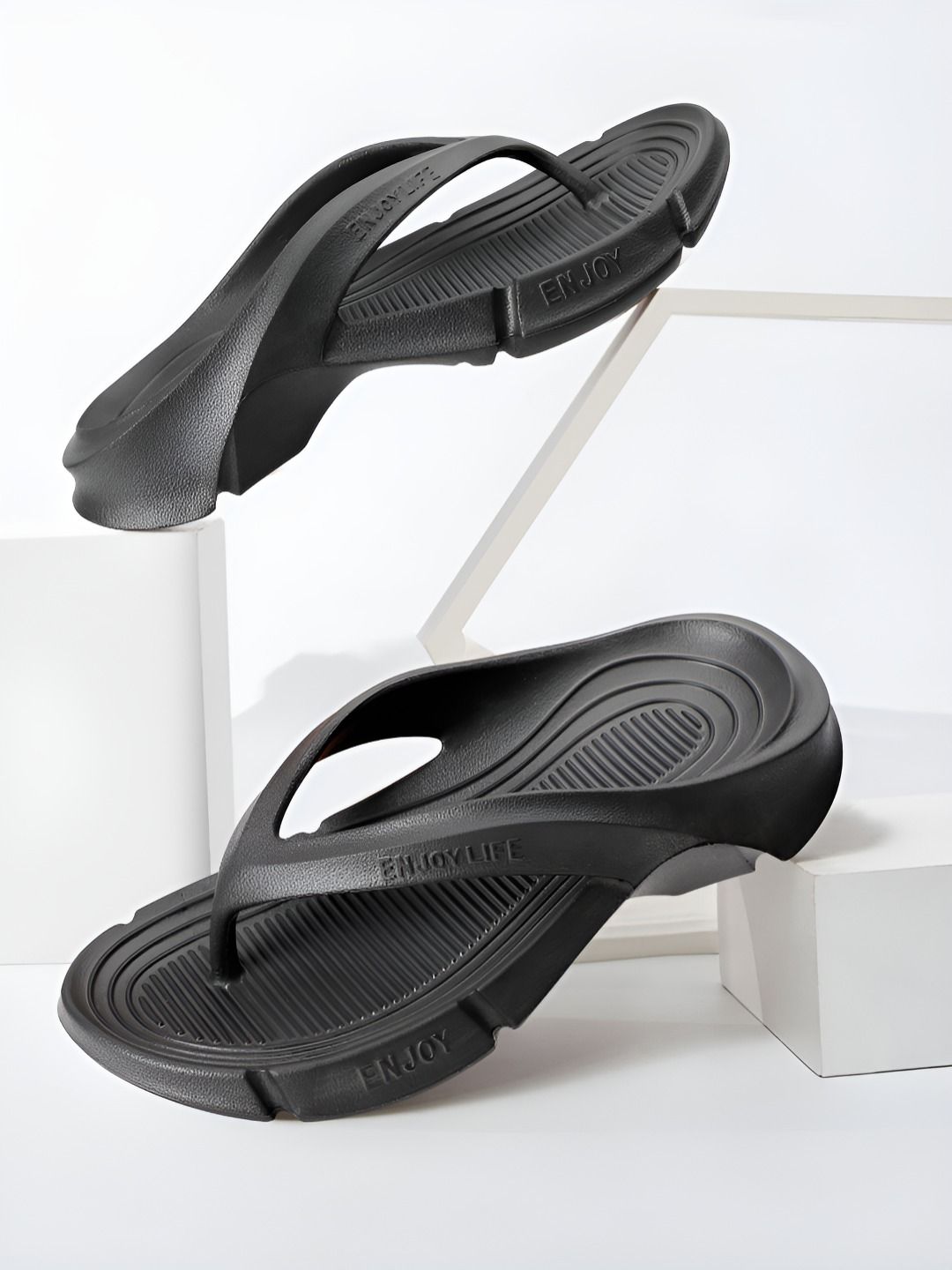glitchez Men Solid Thong Flip-Flops
