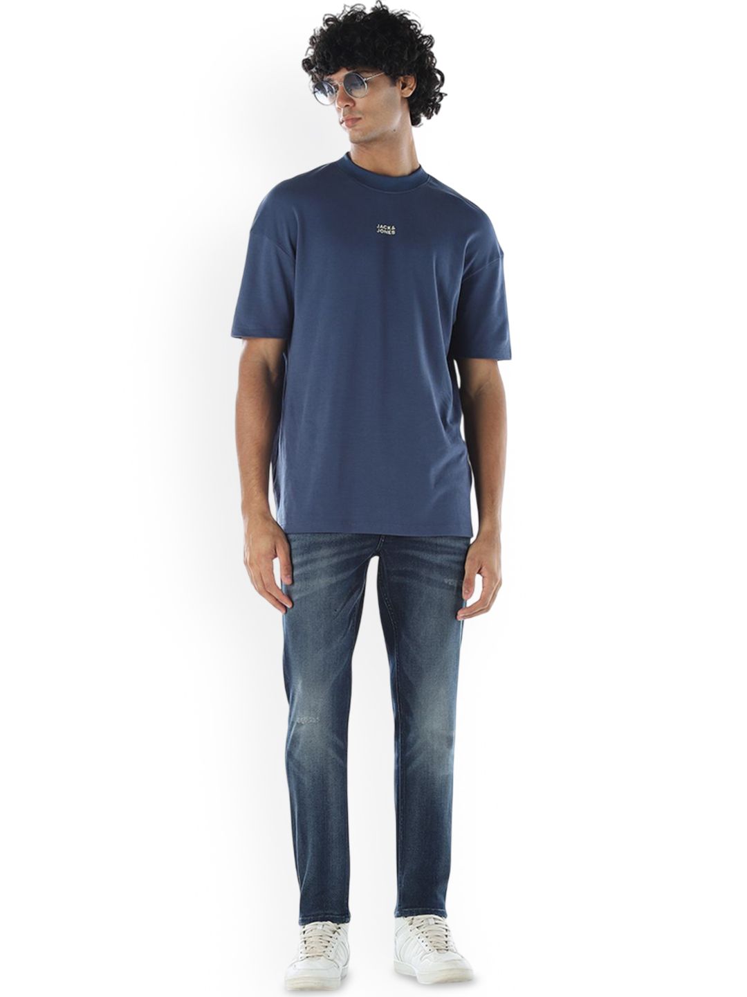 Slim Fit Low-Rise Cat Scratches Light Fade Stretchable Jeans